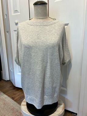 Banana Republic Heather Gray Short Sleeve Sweatshirt Top